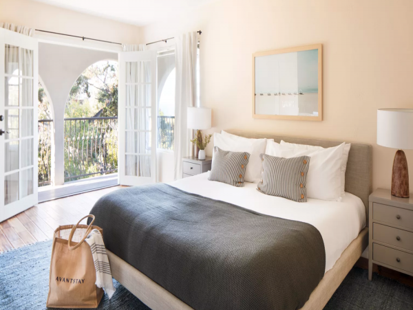 Lush Home with 4 Bedrooms in La Jolla