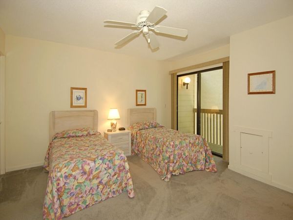 Spacious 2 Bedroom Townhome in Hilton Head