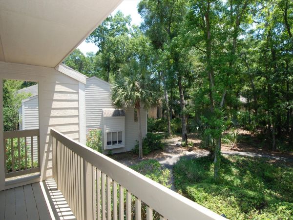 Spacious 2 Bedroom Townhome in Hilton Head