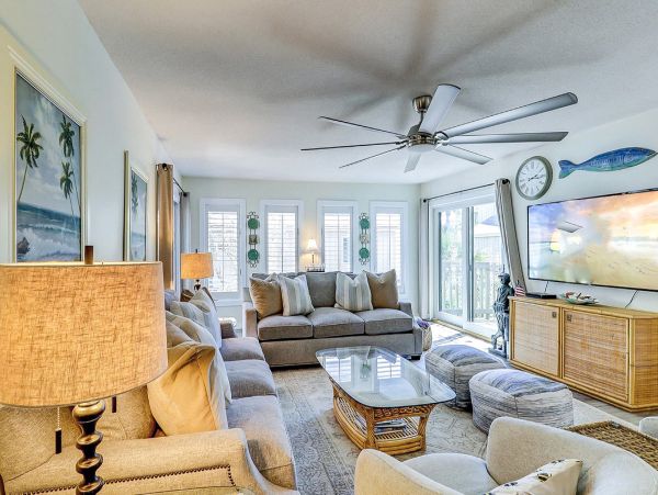 Charming 3 Bedroom Vacation Rental in Hilton Head Steps from Beach