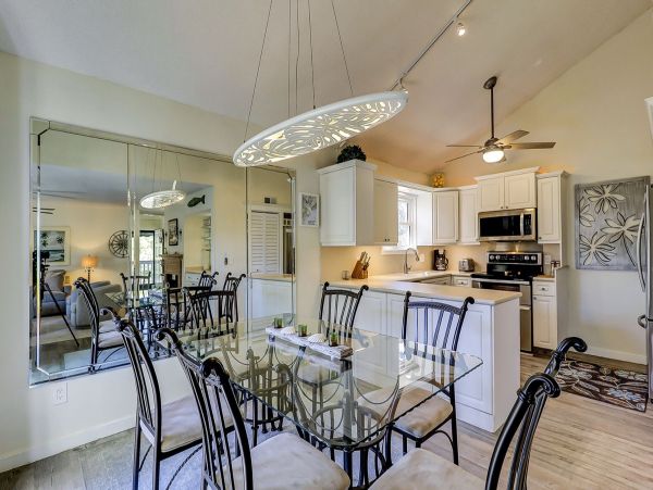 Charming 3 Bedroom Vacation Rental in Hilton Head Steps from Beach