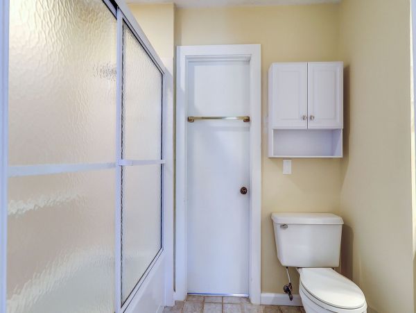 Charming 3 Bedroom Vacation Rental in Hilton Head Steps from Beach