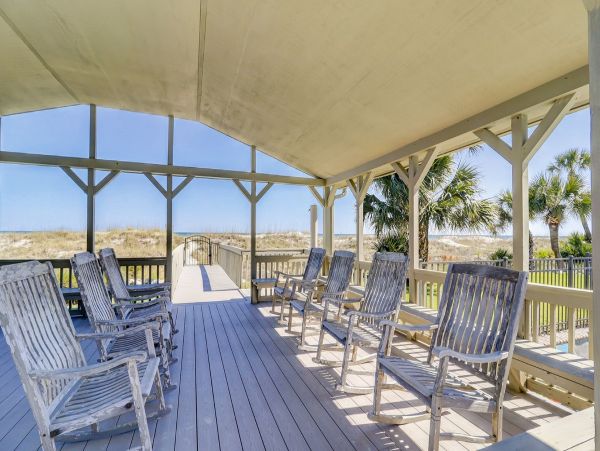 Charming 3 Bedroom Vacation Rental in Hilton Head Steps from Beach