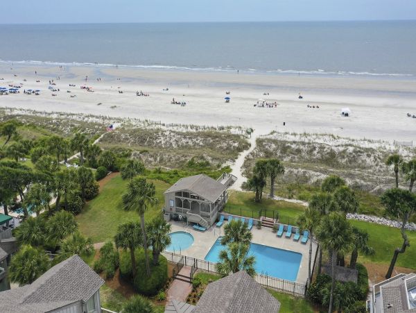 Charming 3 Bedroom Vacation Rental in Hilton Head Steps from Beach