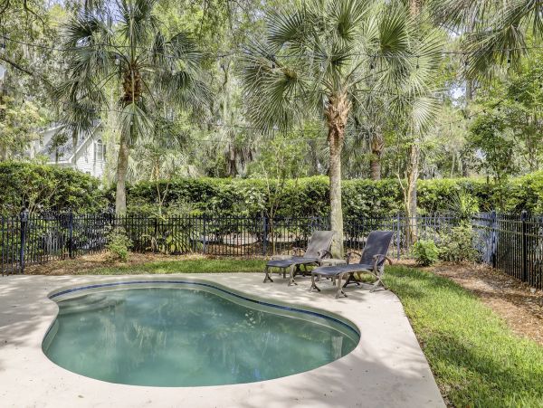 Upgraded Luxury Four Bedroom Beach Home Hilton Head