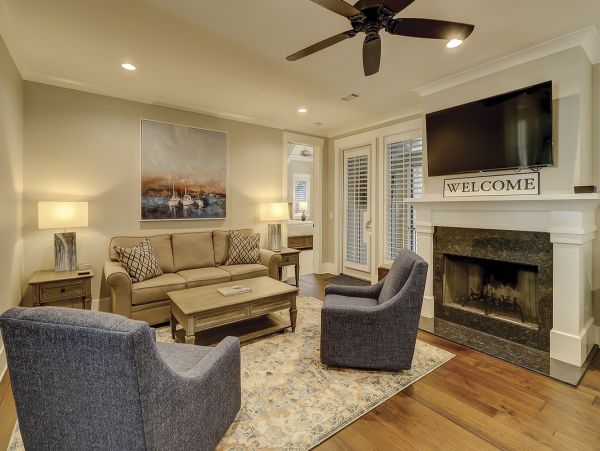 Four Bedroom Walk to Beach Vacation Rental Home in Hilton Head