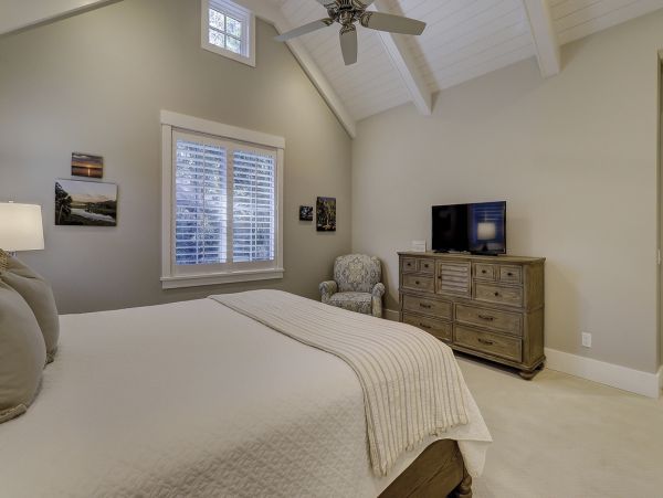 Four Bedroom Walk to Beach Vacation Rental Home in Hilton Head