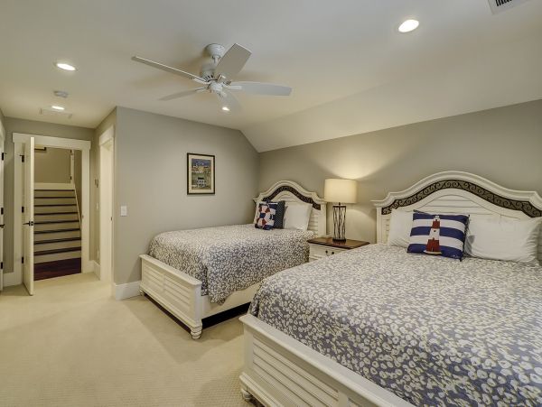 Four Bedroom Walk to Beach Vacation Rental Home in Hilton Head