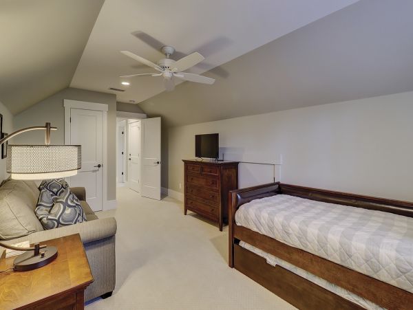Four Bedroom Walk to Beach Vacation Rental Home in Hilton Head