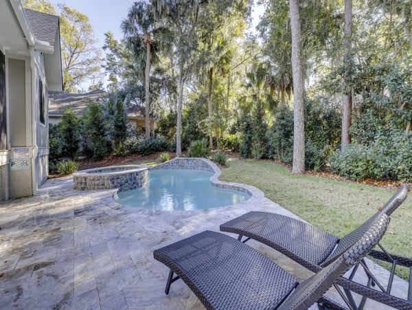 Four Bedroom Walk to Beach Vacation Rental Home in Hilton Head