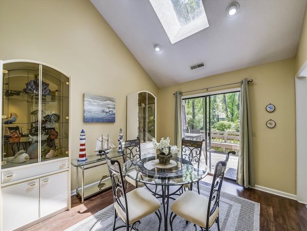 4 Bedroom Vacation Pool Home in Hilton Head Close to Beach