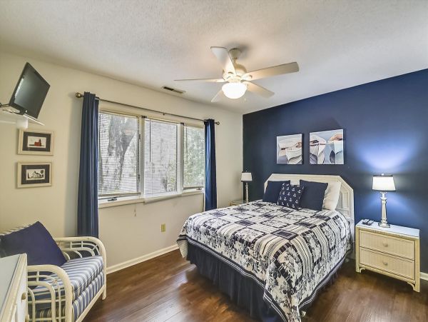 4 Bedroom Vacation Pool Home in Hilton Head Close to Beach