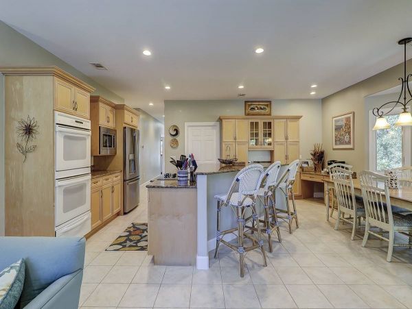 Luxury Four Bedroom Vacation Hilton Head Pool Home Sleeps 14
