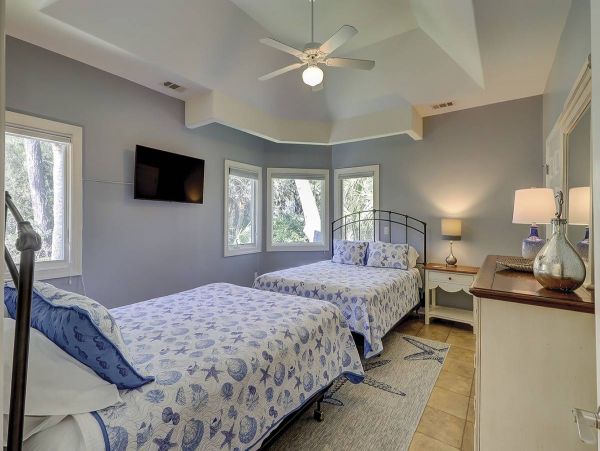 Luxury Four Bedroom Vacation Hilton Head Pool Home Sleeps 14