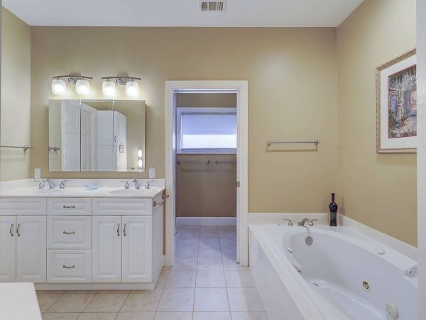 Luxury Four Bedroom Vacation Hilton Head Pool Home Sleeps 14