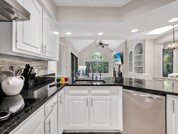 Luxurious 4-Bedroom Coastal Retreat in Palmetto Dunes - Sleeps 16