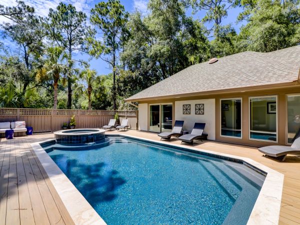 Stunning 4 Bedroom Pool Home in Hilton Head
