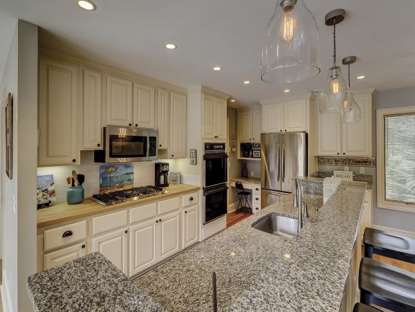 Stunning 4 Bedroom Pool Home in Hilton Head