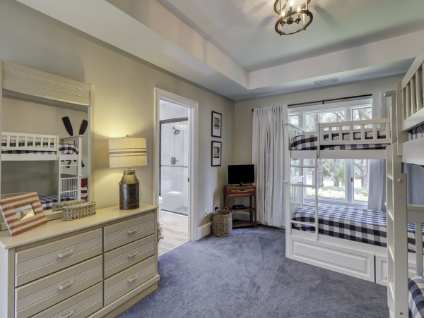 Stunning 4 Bedroom Pool Home in Hilton Head