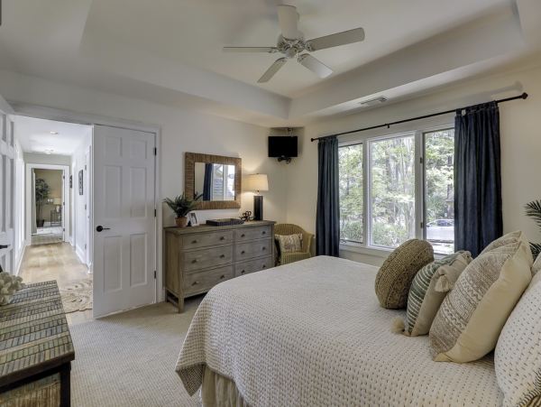 Stunning 4 Bedroom Pool Home in Hilton Head