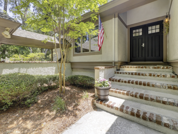 Stunning 4 Bedroom Pool Home in Hilton Head