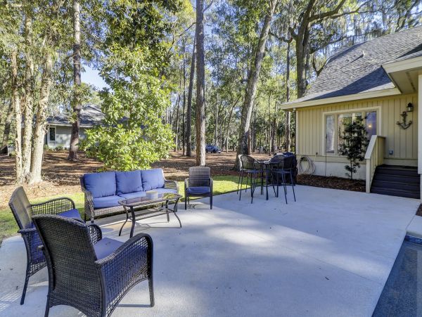 Hilton Head Island Family Home with Private Pool & Sunroom