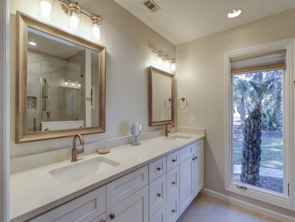 Hilton Head Island Family Home with Private Pool & Sunroom