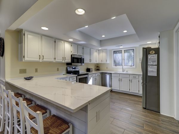 Hilton Head Island Family Home with Private Pool & Sunroom