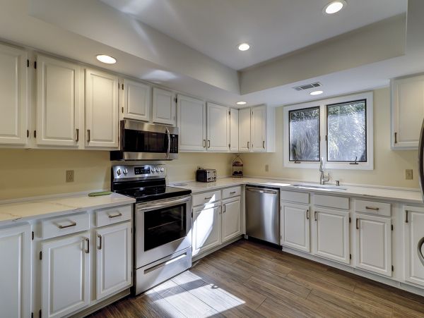 Hilton Head Island Family Home with Private Pool & Sunroom