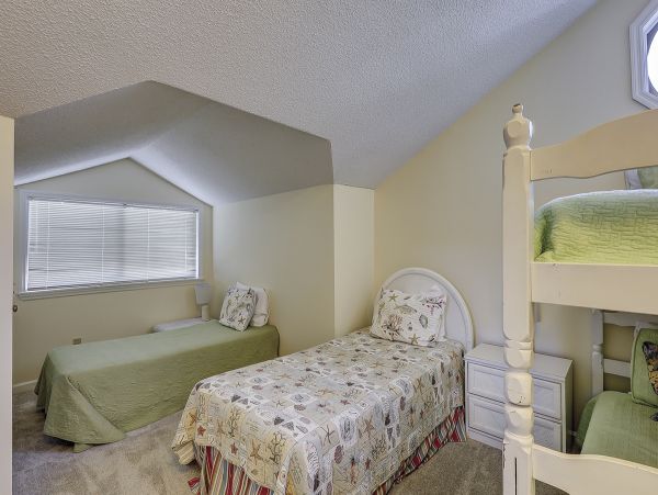 Beautiful Hilton Head Vacation Home Four Bedrooms Sleeps 10