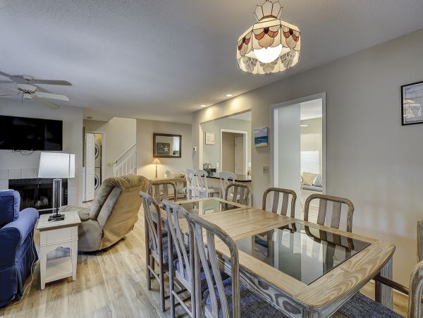Beautiful Hilton Head Vacation Home Four Bedrooms Sleeps 10