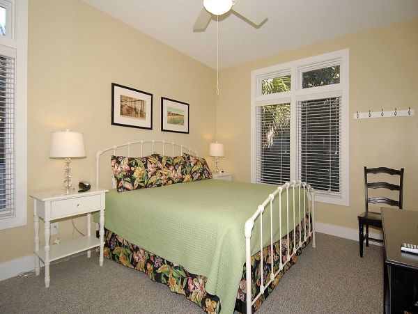 Newly built 4th row home in North Forest Beach