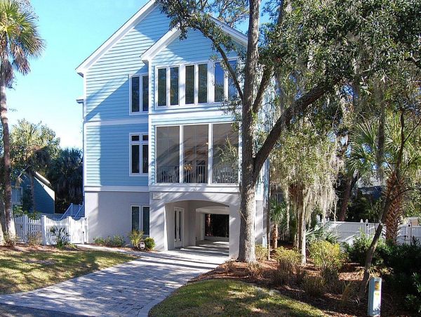 Newly built 4th row home in North Forest Beach
