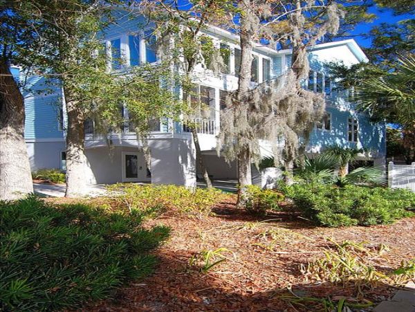 Newly built 4th row home in North Forest Beach
