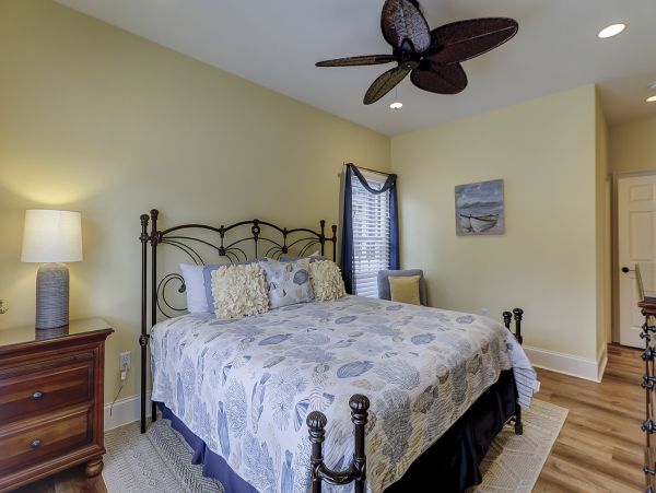 Hilton Head Vacation Pool Home Sleeps 12 Guests