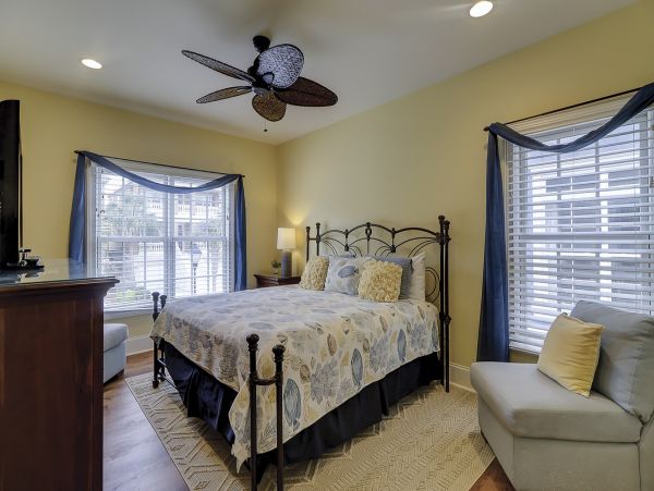 Hilton Head Vacation Pool Home Sleeps 12 Guests