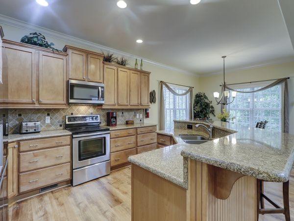 Hilton Head Vacation Pool Home Sleeps 12 Guests