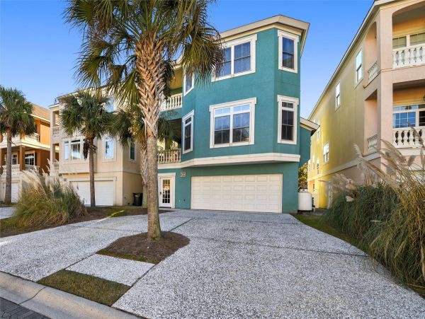 Hilton Head Vacation Rental 5 Bedroom & Private Pool Sleeps 12