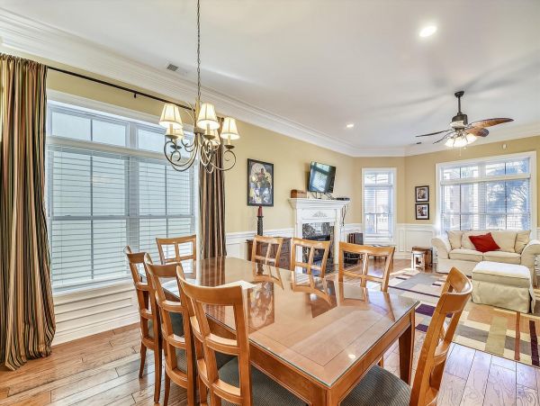 Hilton Head Vacation Rental 5 Bedroom & Private Pool Sleeps 12