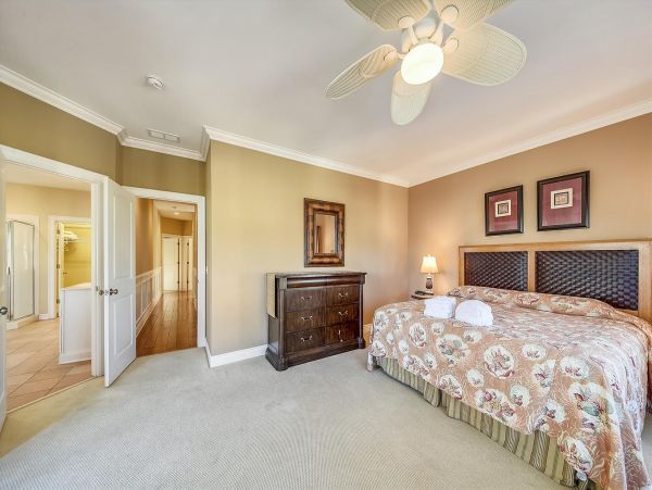 Hilton Head Vacation Rental 5 Bedroom & Private Pool Sleeps 12