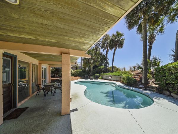 Oceanfront Hilton Head Island Rental with Pool & Beach Access