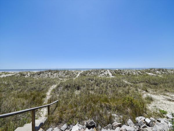 Oceanfront Hilton Head Island Rental with Pool & Beach Access