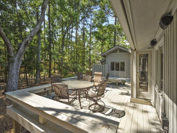 Hilton Head Vacation Pool Home Stroll to Beach Access