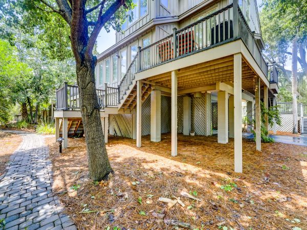 5 Bedrooms Walk to Beach Home in North Forest Beach