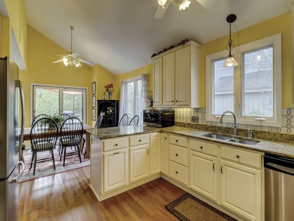 5 Bedrooms Walk to Beach Home in North Forest Beach