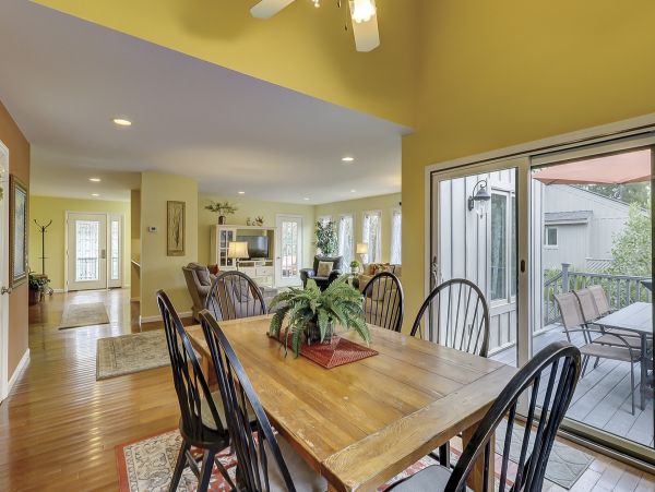 5 Bedrooms Walk to Beach Home in North Forest Beach