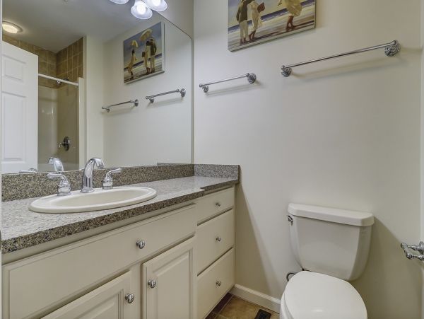 5 Bedrooms Walk to Beach Home in North Forest Beach