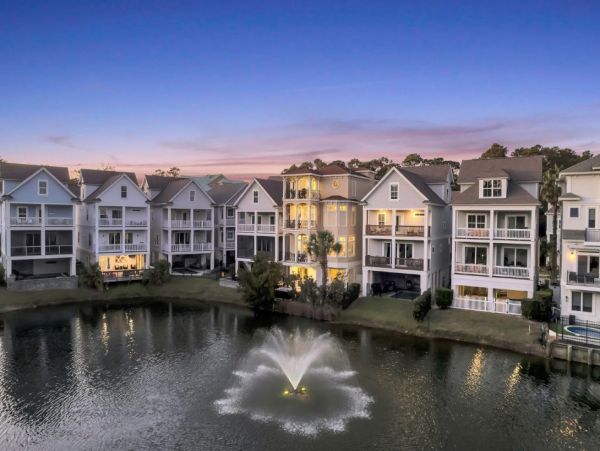 Hilton Head Vacation Rental Home - Luxury Hilton Head Beach House with Pool & Spa