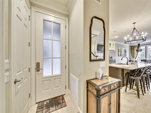 Spacious Six Bedroom Vacation Home in Hilton Head