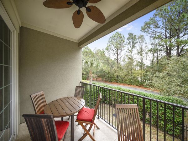 Spacious Six Bedroom Vacation Home in Hilton Head